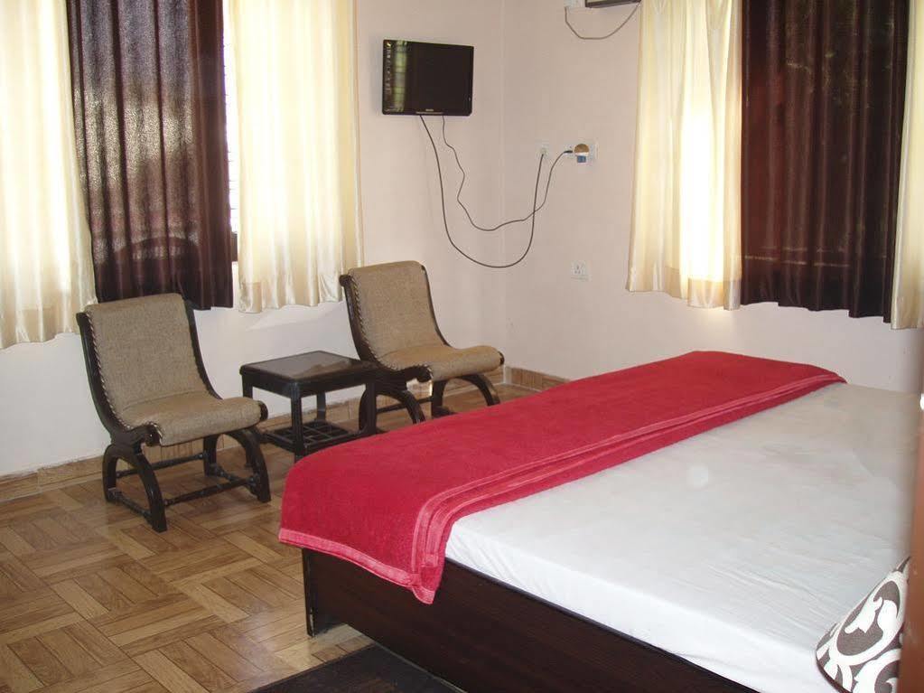 Amraai Homestay Ришикеш Экстерьер фото