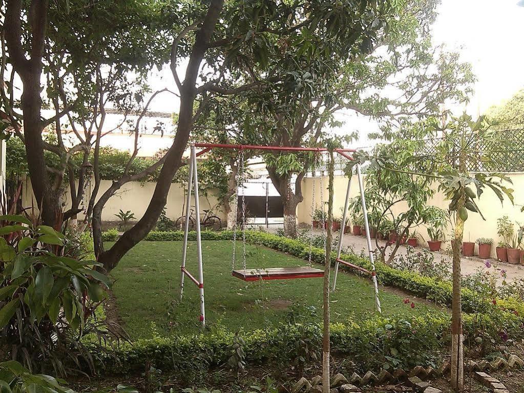 Amraai Homestay Ришикеш Экстерьер фото